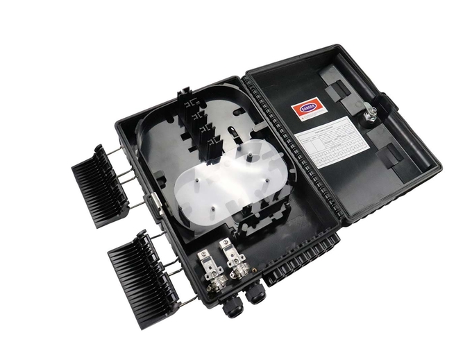 adaptateur optique noir et tresses de Sc équipé par boîte de distribution par câble de fibre 0